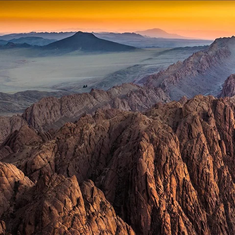 NOYON BOGD, TOLI KHAD